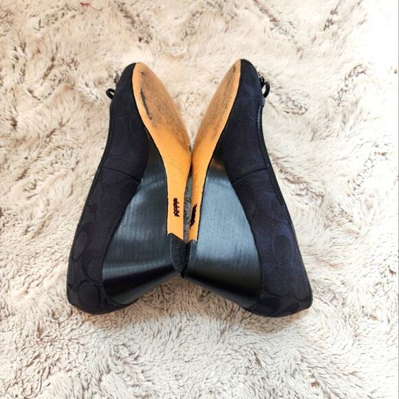 COACH PAOLA BLACK WEDGE SIZE 7.5 - Picture 2 of 9